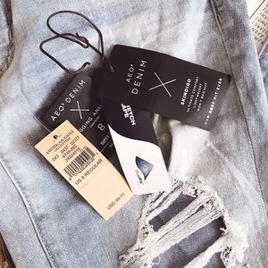 American Eagle Outfitters Jeans - NWT American Eagle Low Rise Distressed Jegging American Eagle Outfitters Jeans - NWT American Eagle Low Rise Distressed Jegging